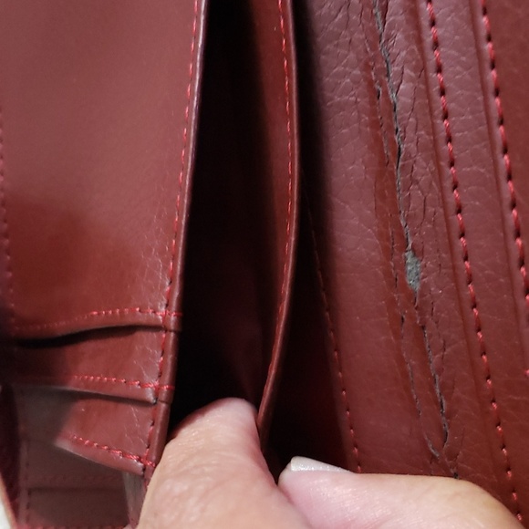 Kenneth Cole New with Tag Wallet Red - Picture 11 of 16